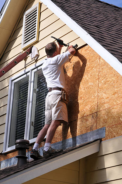 Best Residential Vinyl Siding Installation  in Crenshaw, MS